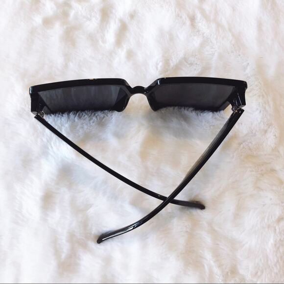Molly Black Oversized Rectangle Sunglasses - Picture 6 of 8